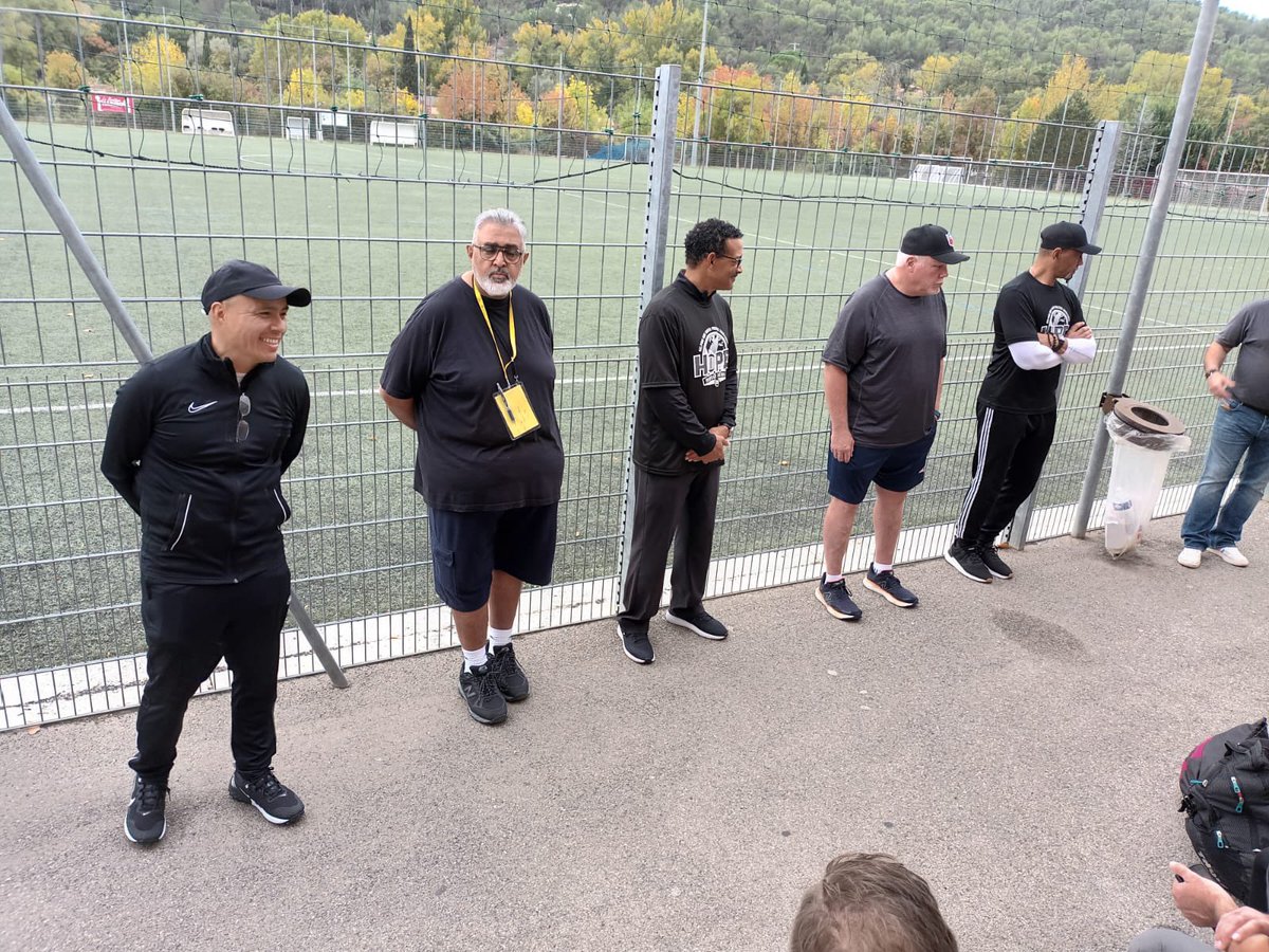 riqayub's tweet photo. Amazing weekend with these coaches who were an open book of knowledge. To be part of the staff with these guys in France - Just huge! @RodWoodson26 @TxJayhawk2 #Quintonsmith @FrancoArellanos #coachbresnahan @STKnowledgeUK going to work@on getting these guys over to the U.K. 🤞♥️ https://t.co/ZygrAyw00O
