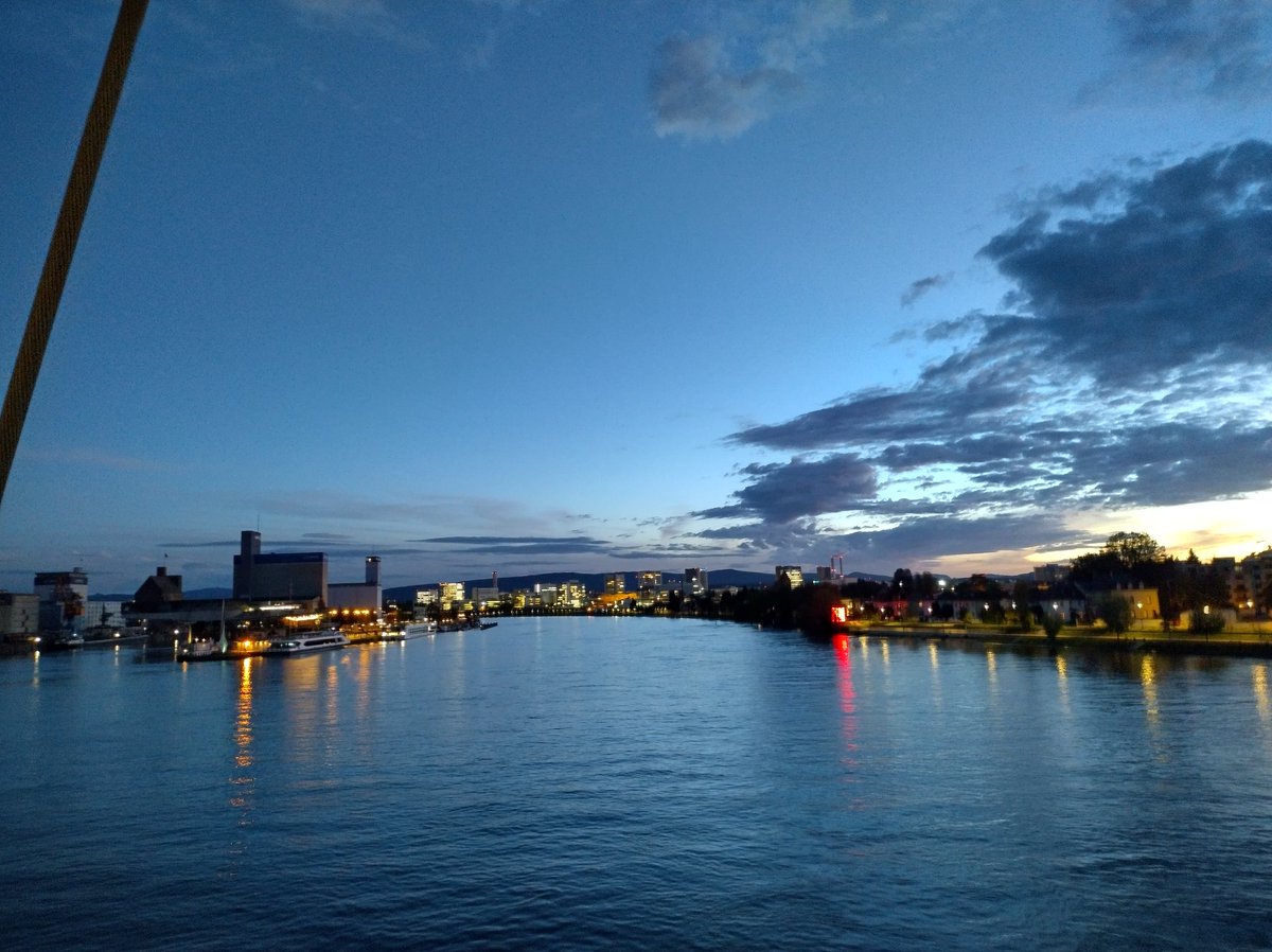 5310dev's tweet photo. #Basel in Sicht, wir freuen uns auf spannende DEV-Days bei @magnolia_cms #dreiländereck #weil https://t.co/YtJVjQ3nTq