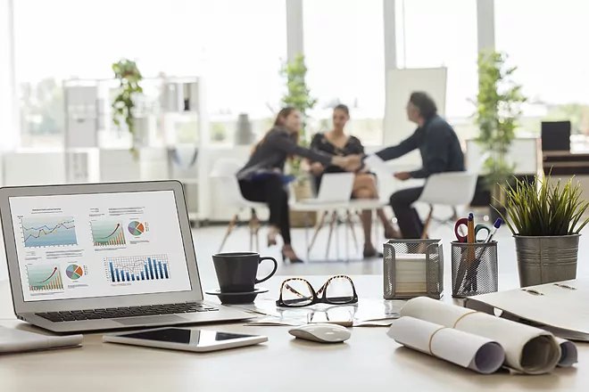 '#Boutiques' que apoyan a los grandes #bufetes
 
La colaboración entre #firmas se da, sobre todo, con bufetes internacionales que derivan a sus clientes en ciertos asuntos muy especializados.
 
✍<a href="/AgalisteoD/">Alej. Galisteo</a>
 
expansion.com/juridico/actua…