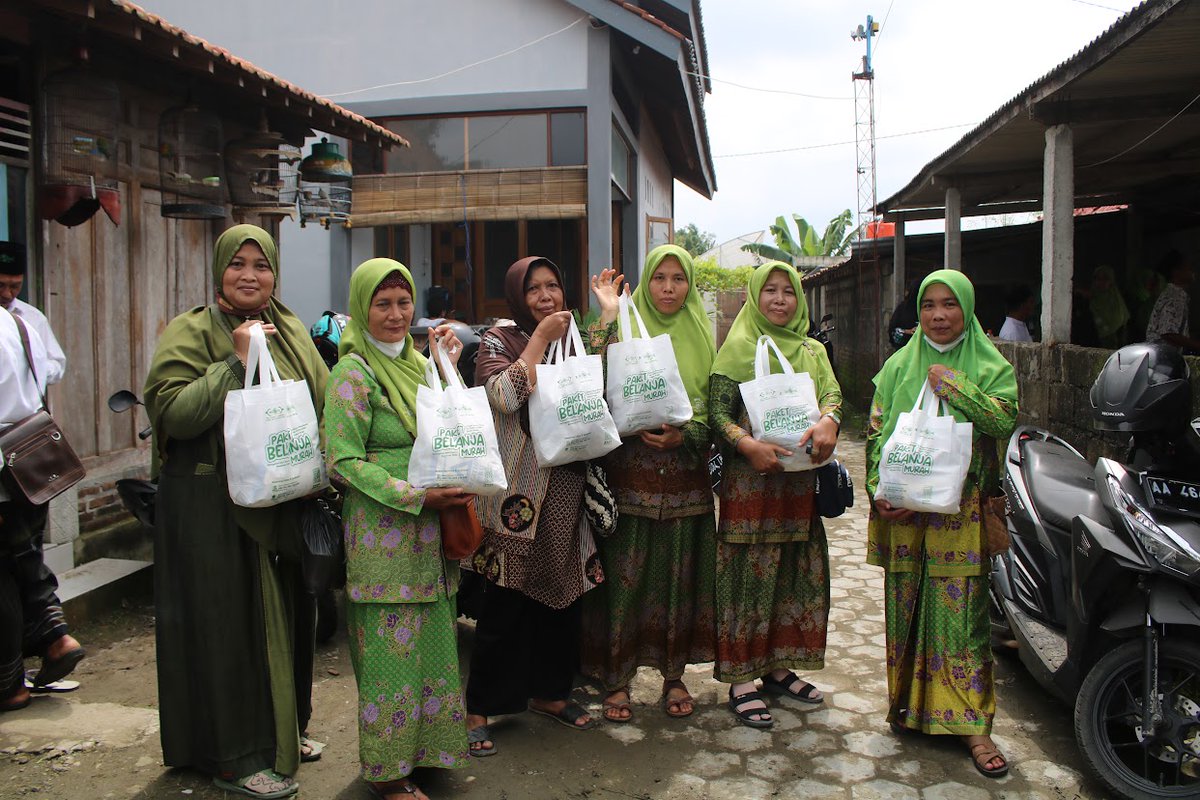 nucare_lazisnu's tweet photo. Yuk dukung kegiatan LAZISNU PCNU Kabupaten Kulon Progo lainnya, melalui:
BRI 692 701 004 196 530 an. Lazisnu Kulon progo
BPD DIY Syariah 801 241 003547 an . Lazisnu Kulon Progo
Narahubung 085229394002
#NUCare #LAZISNU #TAMASA #KhitananMassal #HariSantriNasional https://t.co/IVRpxglwIO