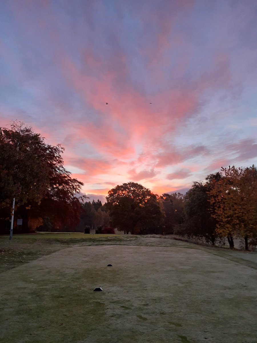 Recumbentim's tweet photo. 1st tee Blairgowrie Golf Club. https://t.co/HAIixRf5BS