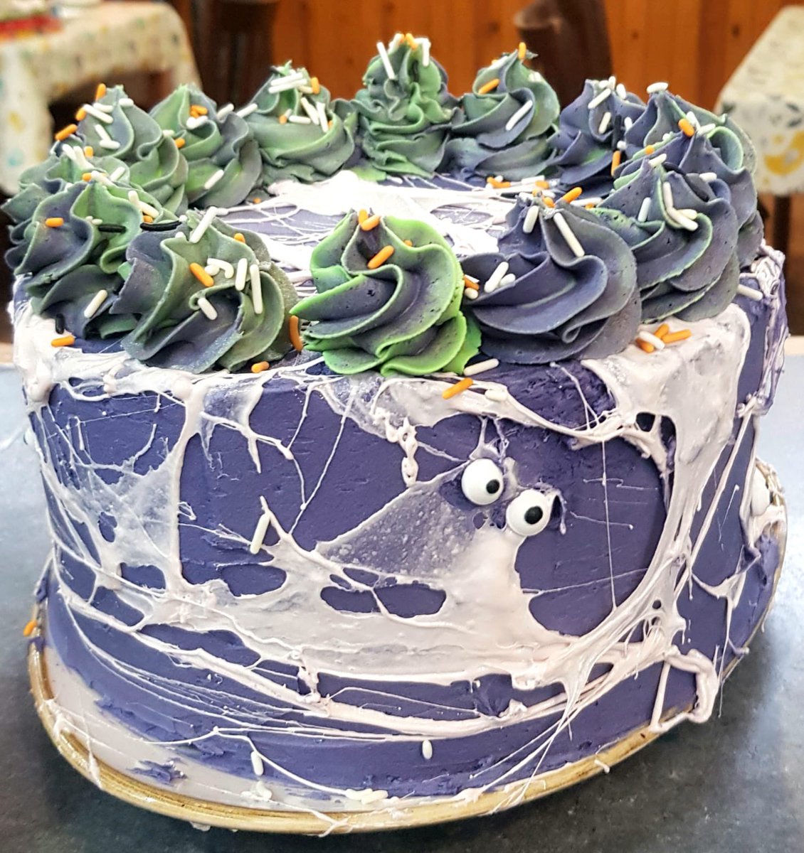 A sticky situation 

#homemade #halfterm #Manchester #m33 #saletown #paintapot #familyartcafe #marshmallow #kidsoffschool