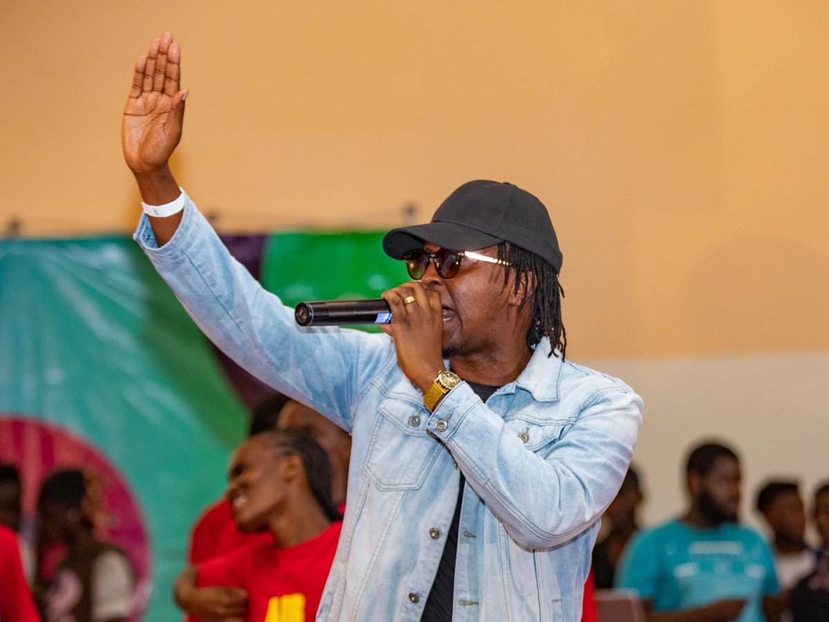 BloowGlobal's tweet photo. We all came to see to discover great talent at @universityofnairobi and we were not dissapointed. The best in the game signed up in droves with well over 100 artists signing up for the auditions. Their sound was amazing, the rappers had killer flows and the lyricists had..... https://t.co/JJOonD82uo