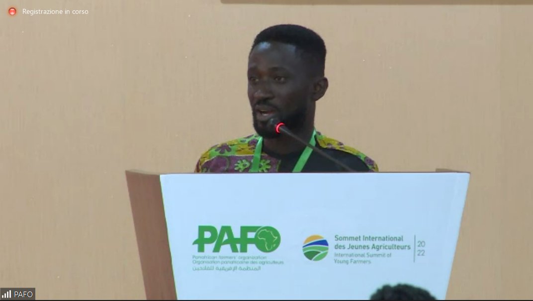 theclimakers's tweet photo. Dr. @masefni sets the scene for a fruitful and forward-looking discussion at today's #TheClimakers Africa Workshop within @pafo_africa #iyfs22.
#TheClimakers #StoriesFromTheField #Farmers4Climate #ClimateAction https://t.co/zSTS0DgCGw