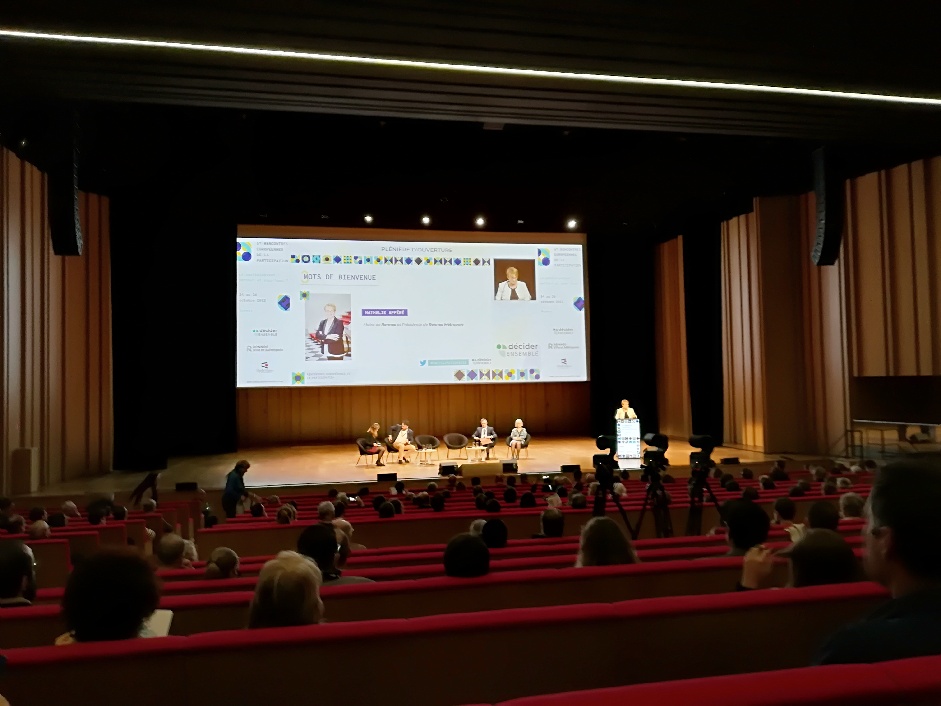 Ouverture des rencontres européennes de la #participation à #rennes avec <a href="/nathalieappere/">Nathalie Appéré</a> , le <a href="/CodevRennes/">CD métropole Rennes</a> participant aujourd'hui, animateur d'un atelier demain !
<a href="/deciderensemble/">Décider ensemble</a> <a href="/metropolerennes/">Rennes Ville et Métropole</a>