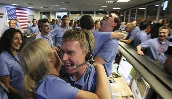 Ondieki_001's tweet photo. Twitter and telegram headquarters right now since WhatsApp Is Down https://t.co/wTSElXeggK