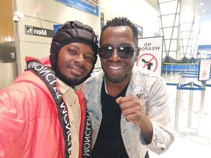 6nightwatch's tweet photo. Hi to today...🔥
Good day to ASHRAF ....👌🏾
Bwakedde Nubian ......☕️
A blessed day to U and I..🥰🥰🥰
#FriendshipZone https://t.co/ztCZCPfIA7