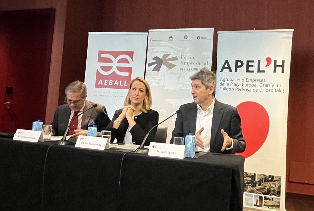FEmLlobregat's tweet photo. Al @FEmLlobregat, @MariaEugeniaGay de @DeleGobCataluna parla sobre les tasques que es desenvolupen a la Delegació del Govern tendents a facilitar l'activitat econòmica
#FEmForum #FEmLlobregat #FEmGayRosell https://t.co/zl99Ws3lSu