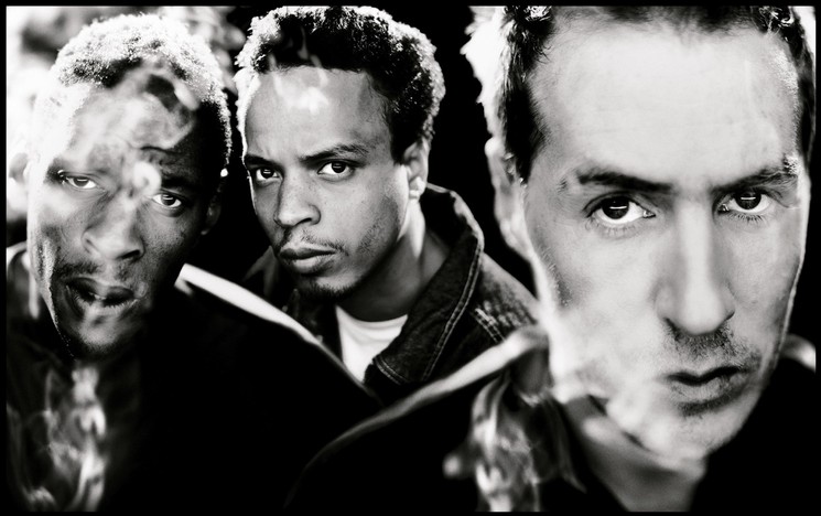 elsotaescala's tweet photo. #bersions 
162.- #MassiveAttack &amp; #TraceyThorn "The Hunter Gets Captured by the Game" (#SmokeyRobinson) #TheMarvelettes
https://t.co/7aFJLr3KM6 https://t.co/CbqpJzpqEx