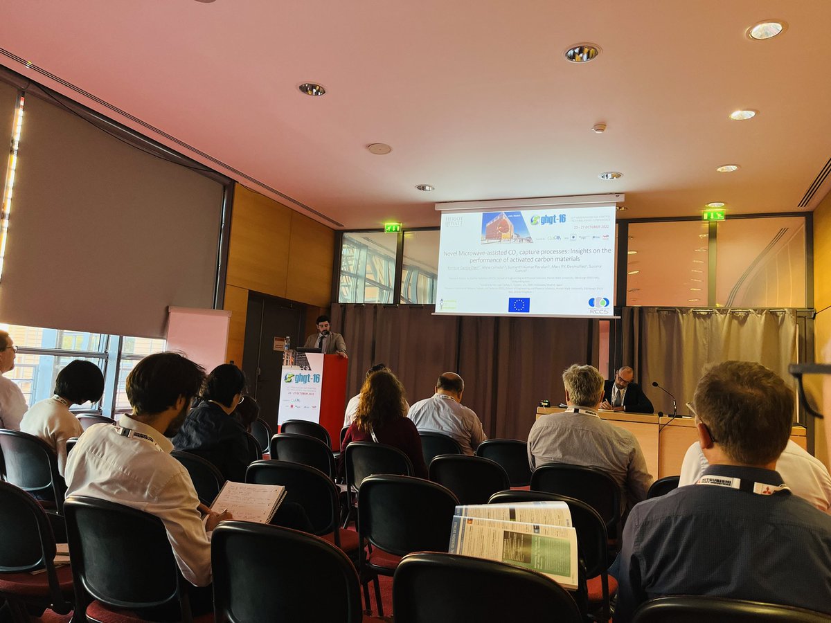 sgarclopez's tweet photo. Our work on “Novel microwave-assisted #CO2 capture processes” presented this morning by @EnriqueGar10 at #GHGT16 #Lyon @IEAGHG #PrISMa_Platform @HWU_RCCS @HeriotWattUni https://t.co/cwQNNETm7s