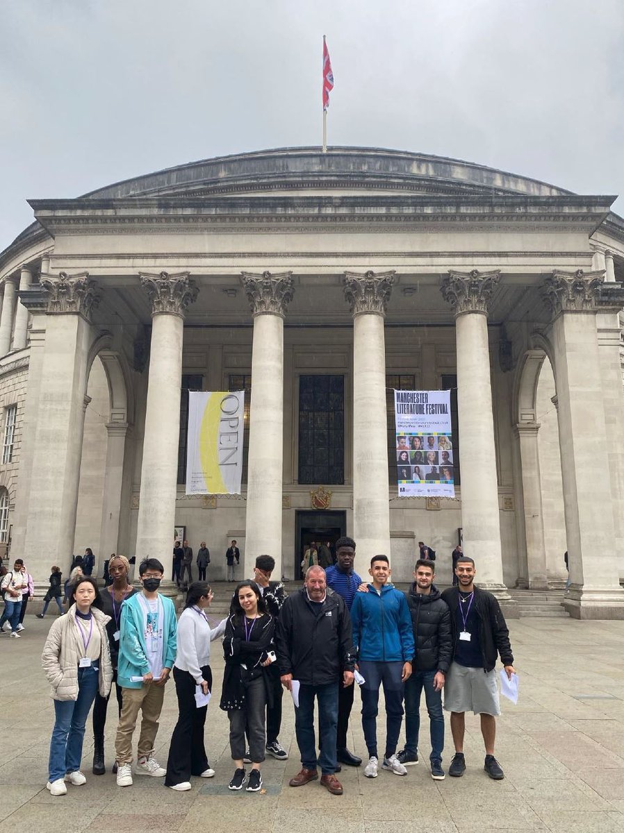 AbbeyManchester's tweet photo. Manchester has so much history and culture to visit.  Our tutor groups spent some time working in teams, getting to know Manchester in our recent scavenger hunt. 
#manchester #greatplacetolive #studyinmanchester https://t.co/Zlp58eAyQg