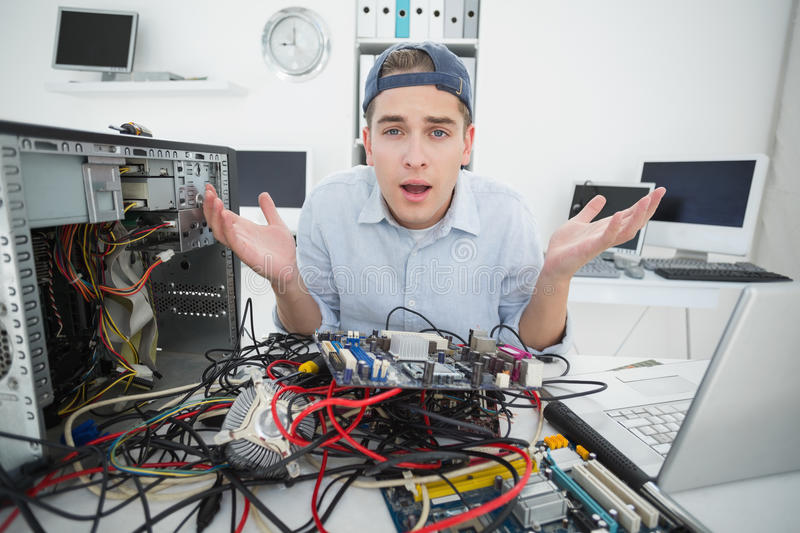myx_mickey's tweet photo. WhatsApp engineers and users right now. https://t.co/7gbLXfzlaI