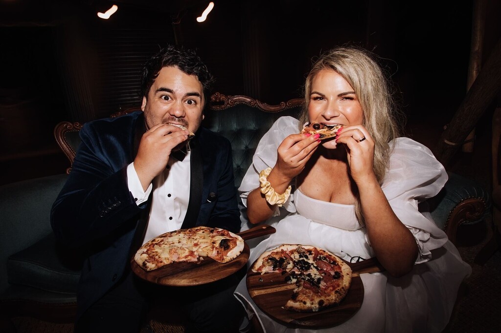 Eat Pizza. Be Happy! ⁠
⁠
Photo @beherebenow_photofilms