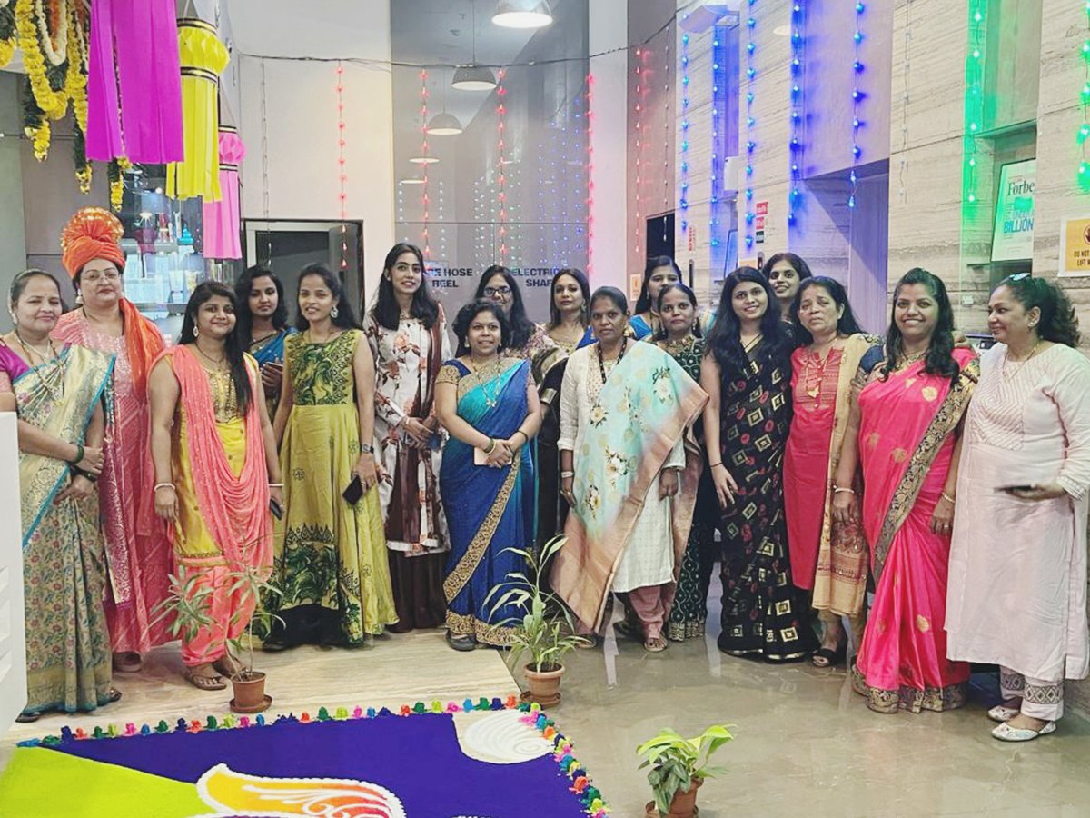 EPL_Limited's tweet photo. 🪔Celebrating Diwali at EPL across all locations with our friends who became family🪔 

#HappyDiwali #Diwali #OneEPL #EPL #LeadingThePackSustainabily https://t.co/Nv2nhGarGr