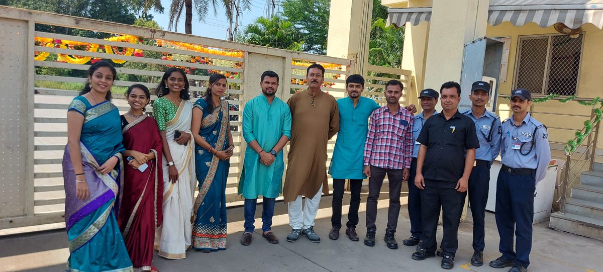 EPL_Limited's tweet photo. 🪔Celebrating Diwali at EPL across all locations with our friends who became family🪔 

#HappyDiwali #Diwali #OneEPL #EPL #LeadingThePackSustainabily https://t.co/Nv2nhGarGr