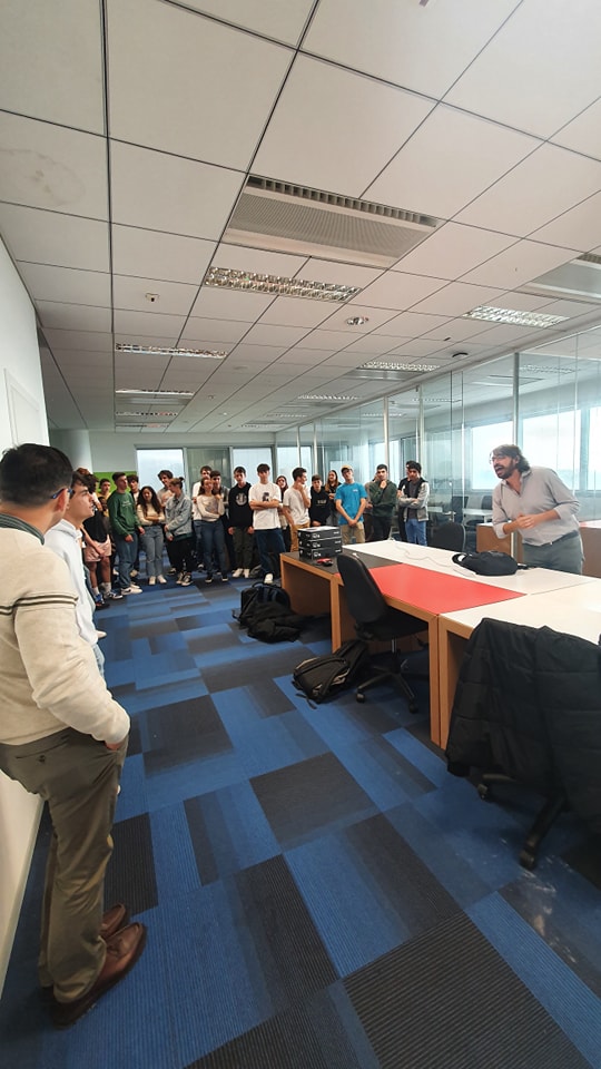 eu_rate's tweet photo. // LTTA// 
After a long sunday dedicated to the journey, Monday the 24th october was the 1st day of robotics training in Genova, Italy ! 30 young people from Germany, Portugal, Italy, France are gathered to test and improve our learning sequences the consortium created. Let's go! https://t.co/q9KSMF83mq