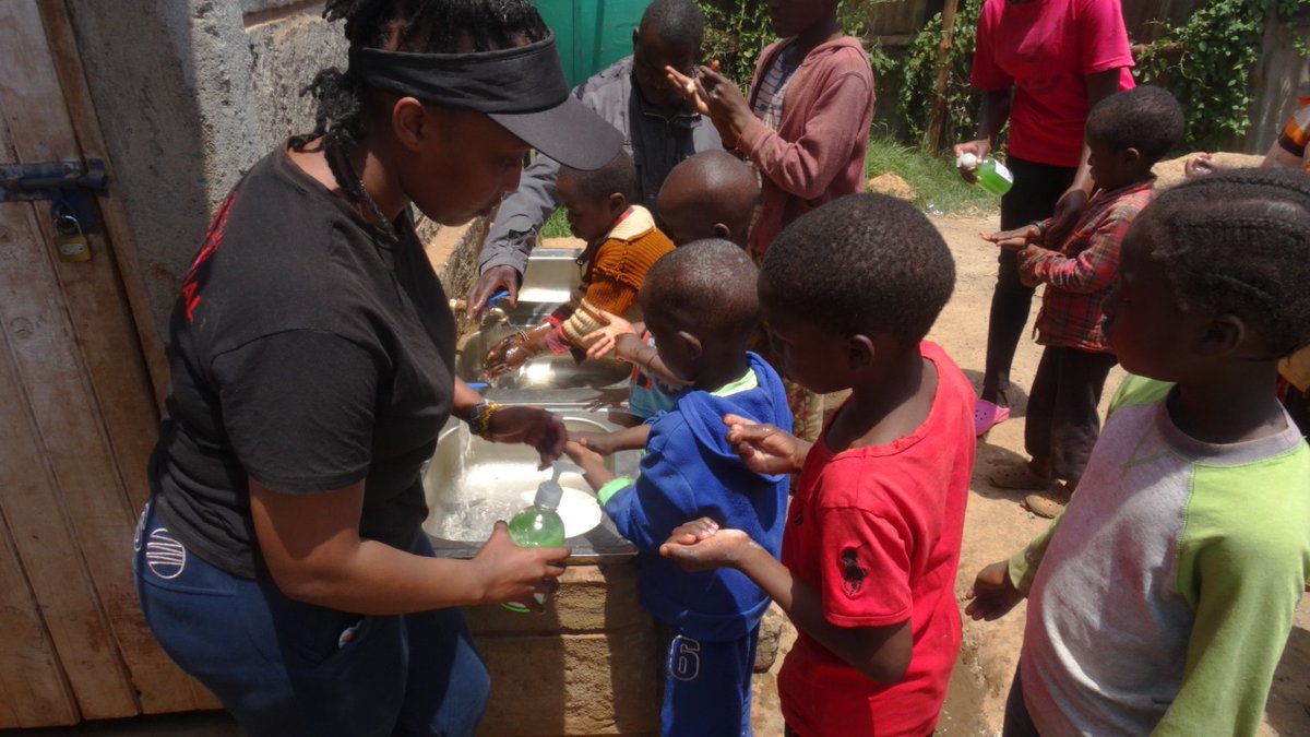 NgaoFoundation's tweet photo. Good and proper hygiene is the bedrock of healthy lives. That is why we teach our children to keep their hands clean using soap and running water always.
#handwashing
#thengaofoundation https://t.co/HweAepRtj5