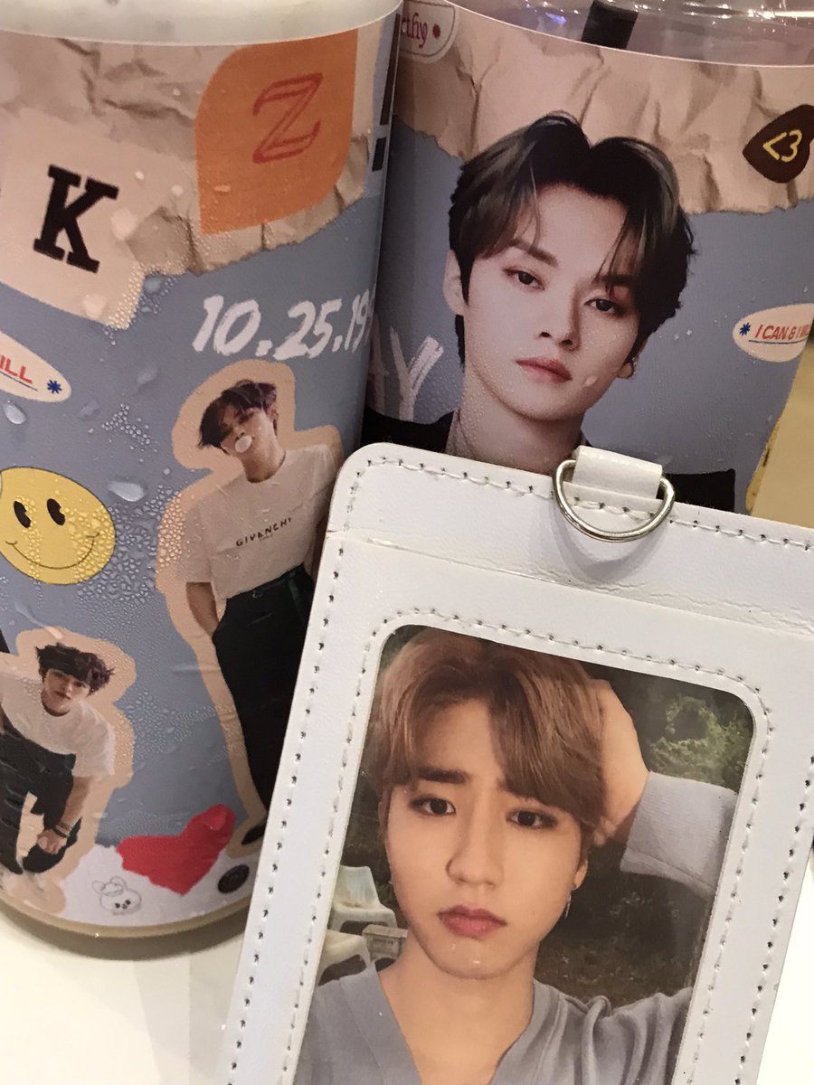 morakanow's tweet photo. happy lee know day 🫶 thank you po @mintyleebit for #LINOCAFE ✨

#HappyLeeKnowDay
#리노야_생일선물은_평생보자
#DancingGodLeeKnowDay
#StrayKids  #스트레이키즈 
#리노 #LeeKnow https://t.co/Mu1m220rc9
