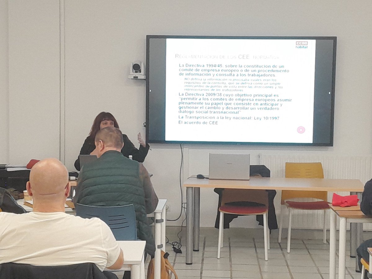 amaiaotaegui's tweet photo. Inicio del curso en la #escuelasindical para la formacion y  capacitación para miembros de #comitéseuropeos con Ángeles Romero https://t.co/uqEsD6qm9s