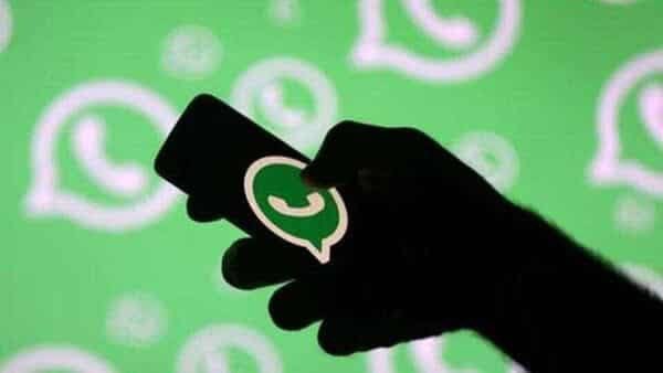 allindiamedia21's tweet photo. Meta acknowledged the outage. In a statement, Meta -- WhatsApp's parent company -- said it is aware that some people have not been able to send messages and that it is working to restore the messaging app. We are looking to restore the services as soon as possible,he added. https://t.co/VcBHDQOheA