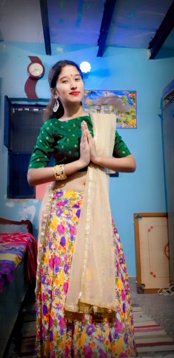 32Nisha's tweet photo. Must to post😁👉👈❤️❤️❤️ #HappyDiwali #HappyDiwali #Badarnisha #trending #aesthetics #traditional https://t.co/Qyd8lpH1Bu