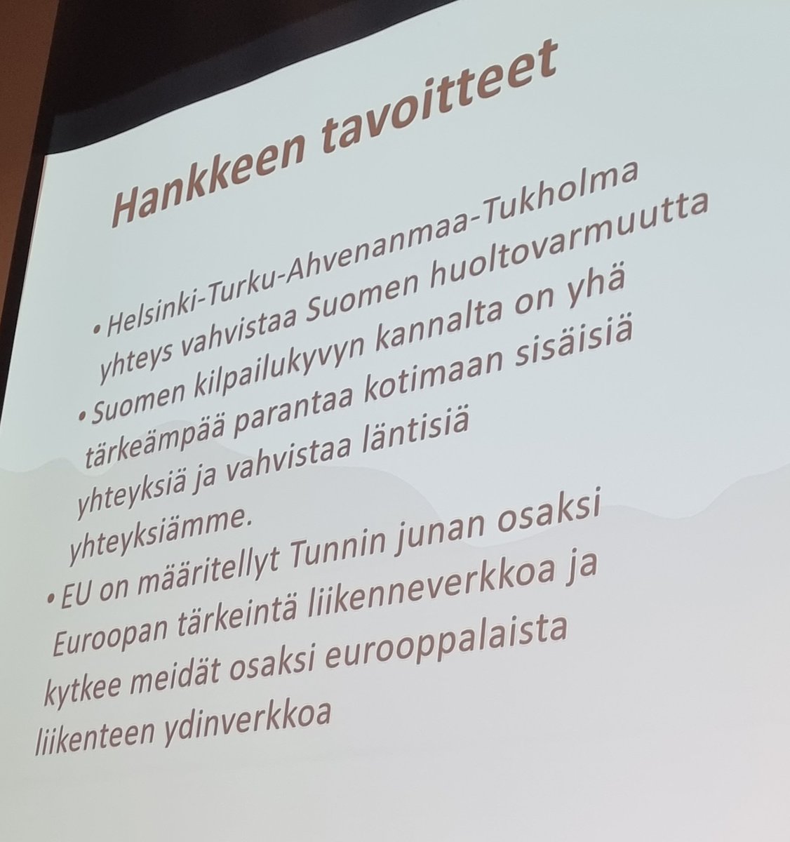 Turun Tunnin Juna olisi myös tärkeä osa Suomen huoltovarmuutta.
Annika Salokangas <a href="/TunninJuna/">Turun tunnin juna | Turku One Hour Train</a> <a href="/ArkanceSystemFi/">Arkance Systems Finland Oy</a> #arkancesummit