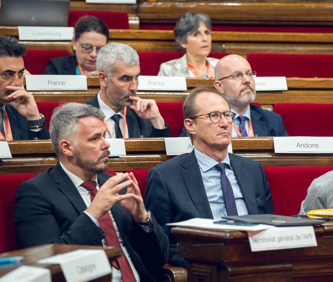 LeciFatmir's tweet photo. 🔴 Les parlements européens de la #francophonie de l’@APFfrancophonie se sont réunis à #Barcelone dans le @parlamentcat sur les droits fondamentaux des #parlementaires #34ARE 🔝🇪🇺 #Europe https://t.co/vdlpPLxBzf