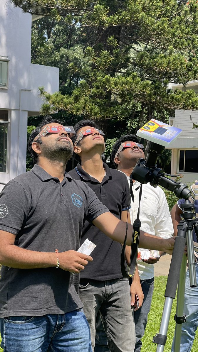 This is how you watch the Sun using an Eclipse Goggle. #SolarEclipse #SolarEclipse2022 #Eclipse2022 #Eclipse