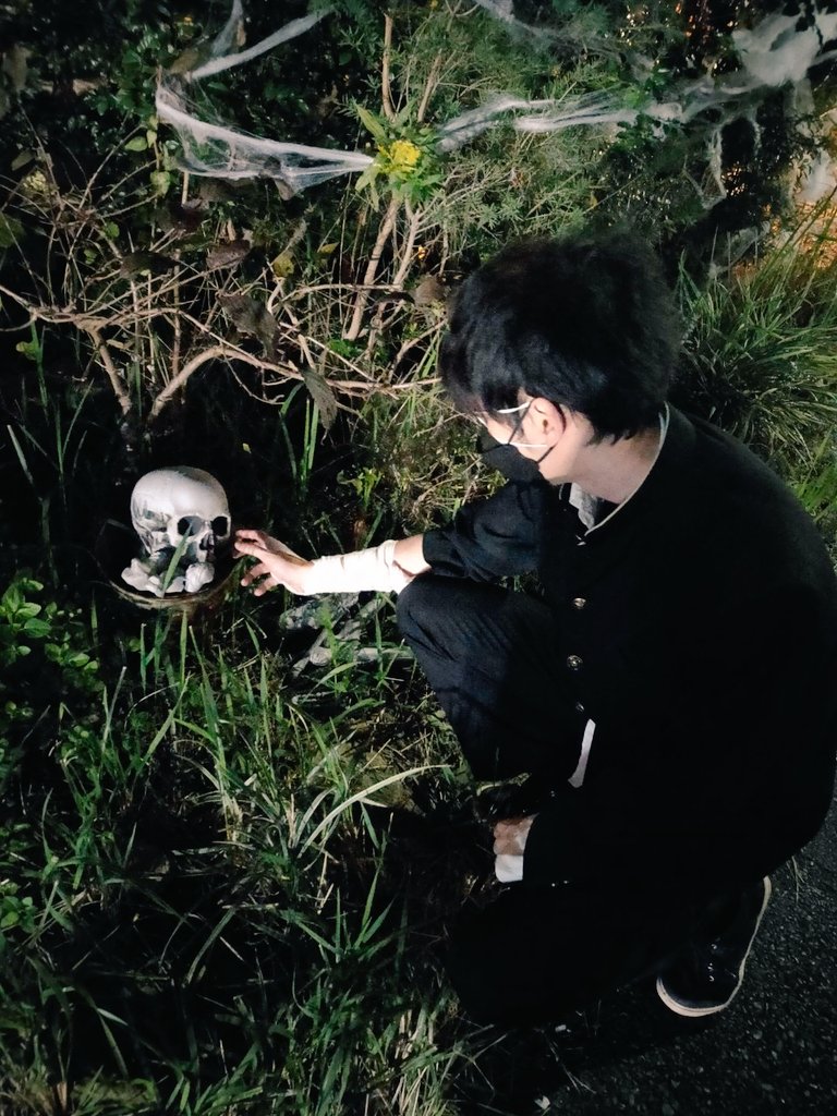 rouhugaa's tweet photo. 遂に人間界で犠牲者がでたか......
#ハロウィン #ボウクス #BOWCS https://t.co/w3A3sYZtuU