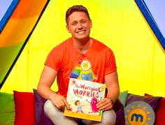 We’ve been really proud to work with the team at <a href="/milkshake_tv5/">milkshake tv</a> on the first series of The Story Den
📚
The first story from Andersen Press is up now - ‘The Worrying Worries’ read beautifully by David available to watch now:
📺 
channel5.com/show/milkshake… 

With lots more to come!