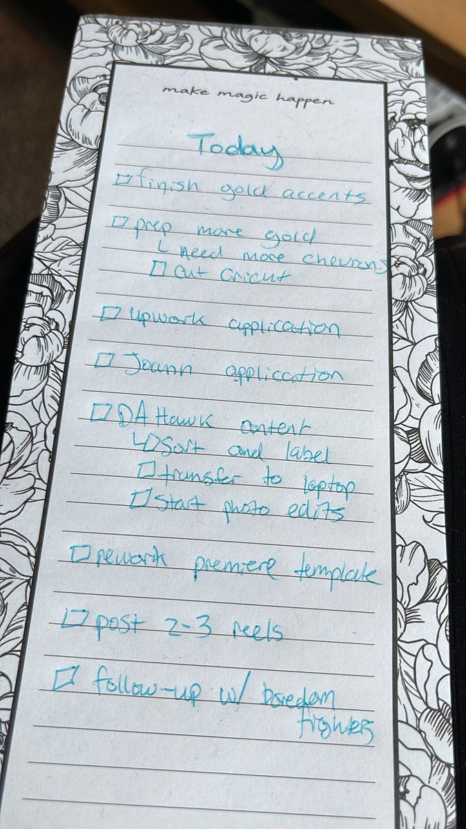 GM twitter family!!!!

Anyone else need to write their to do list down to be able to #schedule your day???

#adulting #planner #hhkc