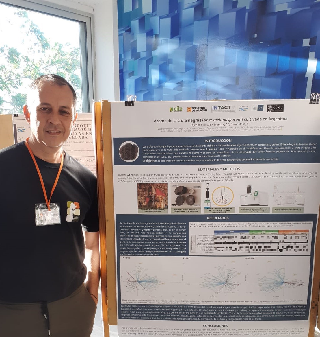 IntactProgetto's tweet image. Eduardo Nouhra (@CONICETDialoga), Eva (@CITAAragon) and Sebastian Dambolena (CONICET) presented a poster on Aroma de la trufa negra (Tuber melanosporum) cultivada en Argentina on the 20th of October in the framework of the III Reunión Argentina de Micología.