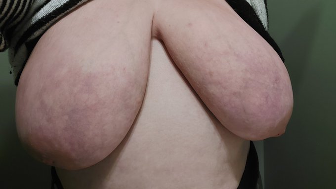 Insanely veiny!  #horny #nsfwtwt #nsfwtwtًًًٌٌٍِّْْٓ #nsfwtwtًً #onlyfans #onlyfansgirl #onlyfanspromo<a href="/tag/horny"class="tags">#horny</a><a href="/tag/nsfwtwt"class="tags">#nsfwtwt</a><a href="/tag/nsfwtwt%D9%8B%D9%8B%D9%8B%D9%8C%D9%8C%D9%8D%D9%90%D9%91%D9%92%D9%92%D9%93"class="tags">#nsfwtwtًًًٌٌٍِّْْٓ</a><a href="/tag/bbw"class="tags"><span>#bbw</span></a><a href="/tag/milf"class="tags"><span>#milf</span></a><a href="/tag/content"class="tags"><span>#content</span></a><a href="/tag/bbwfans"class="tags"><span>#bbwfans</span></a><a href="/tag/gothbbw"class="tags"><span>#gothbbw</span></a><a href="/tag/onlyfans"class="tags"><span>#onlyfans</span></a>