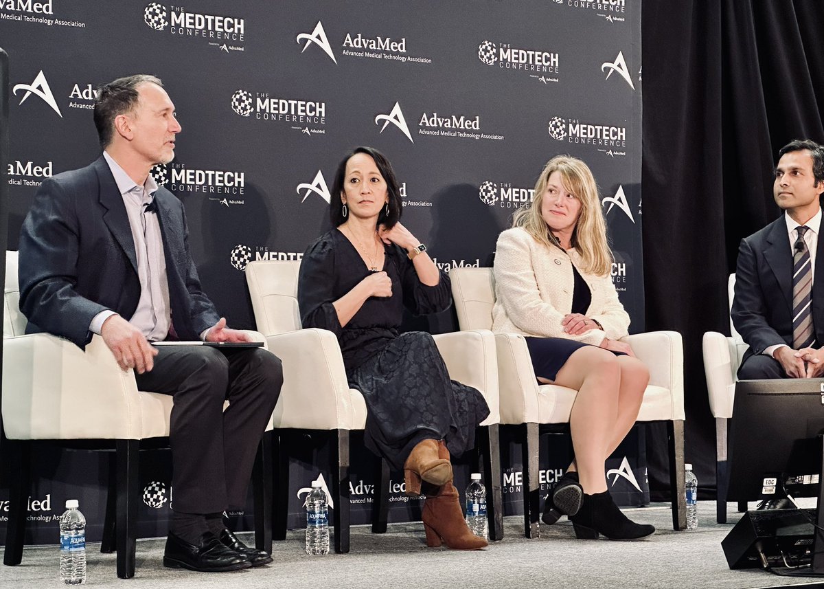 djwhelan's tweet photo. “Making the Invisible, Visible” takes me back to my @24hourfitness #bodybugg days, without which I might not be doing what I am doing. Great to see @Deloitte @HiTechMedTech lead a @MedTechCon #MedTechCon wearables disease mgmt panel with @ahsulynch @amybmcdonough @apurvkamath. https://t.co/Ytj7GvFlYg