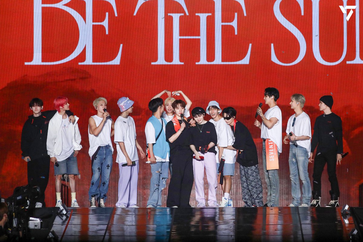 huan7788's tweet photo. Luv svt 
#MAMAVOTE #SEVENTEEN https://t.co/4NWGgEbQM4