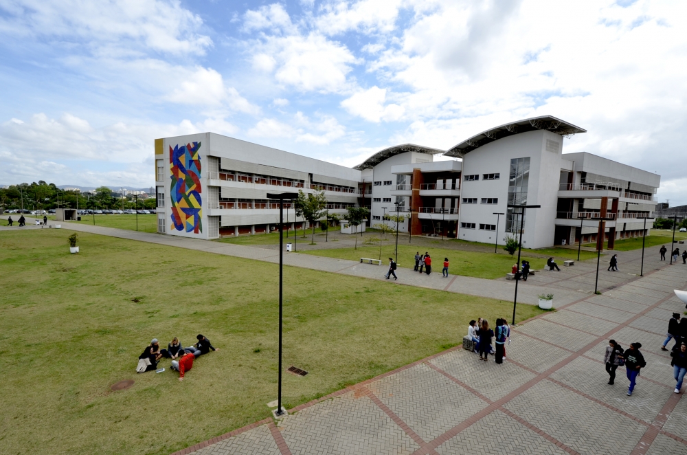 AgenciaFAPESP's tweet photo. Programa de Pós-Graduação em #Sustentabilidade oferecido pela Escola de Artes, Ciências e Humanidades #EACHUSP está com processo seletivo aberto para os cursos de #mestrado, #doutorado e doutorado direto. Inscrições até domingo (30/10). https://t.co/lK2WyoMaVV https://t.co/SIhN43dZdu