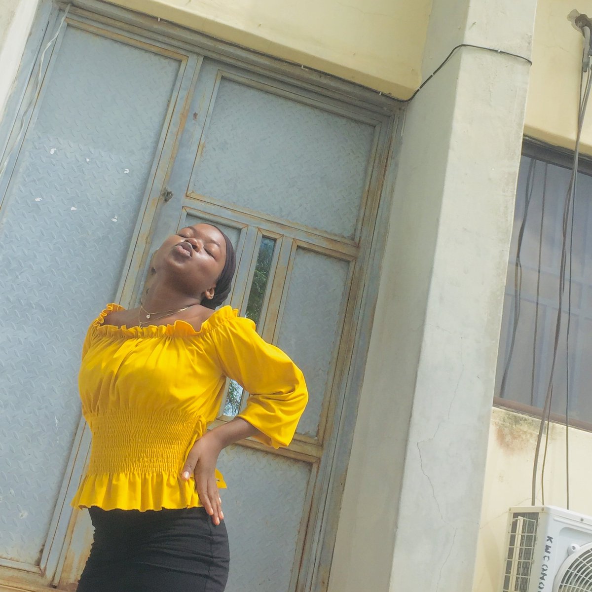 adele2_adeleke's tweet photo. #NewProfilePic https://t.co/pklTP3ZRI8