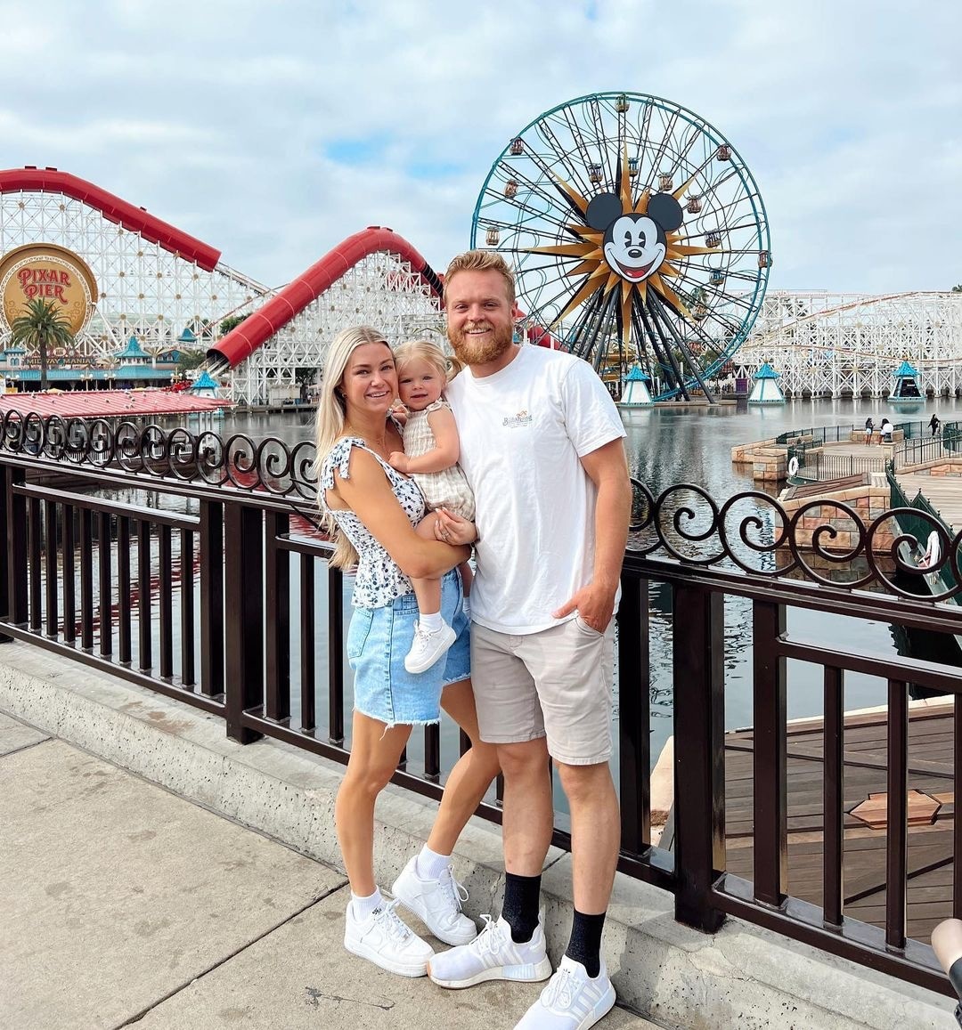 MianchPk's tweet photo. Dancing With the Stars' Lindsay Arnold Is Pregnant After Sharing Fertility Struggles
#hotgossipnewz #pediapie #DancingWiththeStars #LindsayArnold #Pregnant #FertilityStruggles
https://t.co/EAw6CrtA7N https://t.co/OahSNdDq4G