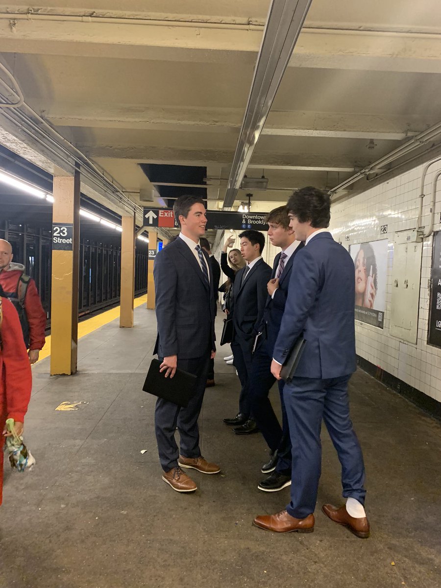 orayangle's tweet photo. @Gonzaga_CPD #ZAGSonWallStreet Day 2. Morning subway to Midtown! https://t.co/d9ERozl2Mt