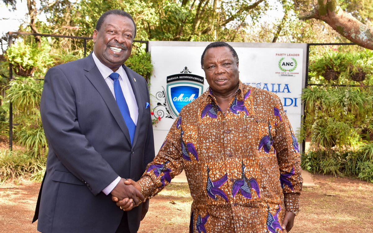 This afternoon COTU Secretary-General Francis Atwoli paid me a visit. We consulted on matters development and unity in Western Region.

We agreed we have no option as leaders but to consolidate.