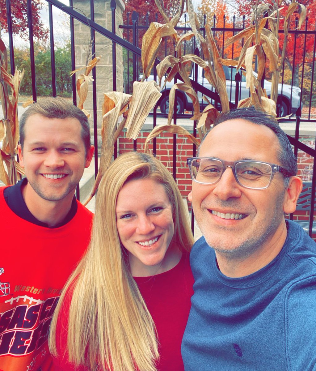 Relationships and people make an organization. Thank you to these two amazing <a href="/WMSTimberwolves/">Wildwood Timberwolves</a> school counselors. Their commitment to students is evident within their work. <a href="/rockwoodschools/">Rockwood School Dist</a> #mentoring #scchat #leadwithlove