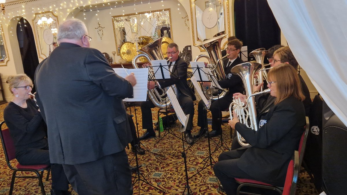 RedruthCT's tweet photo. A report on our 29th annual Community Awards presentation, where over £3000 was given out to groups and clubs in the district, is now on our website.
https://t.co/ucpbELj11W
#MakingADifferenceInRedruth https://t.co/oebV7PIfiB