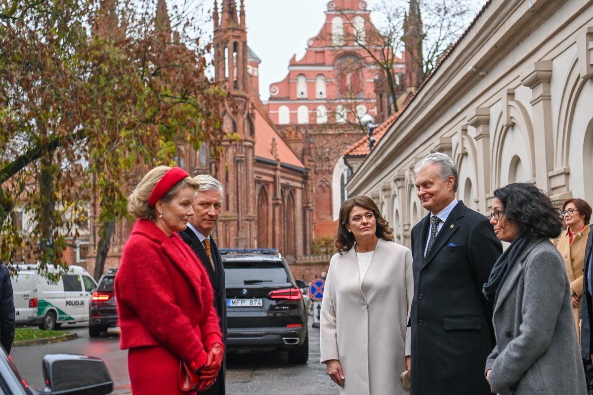 Visited the Vilnius Old Town today with Their Majesties the King and the Queen of the Belgians. It is my and Diana's honor to show a glimpse of Lithuanian rich history and culture to the Belgian Royal Couple.