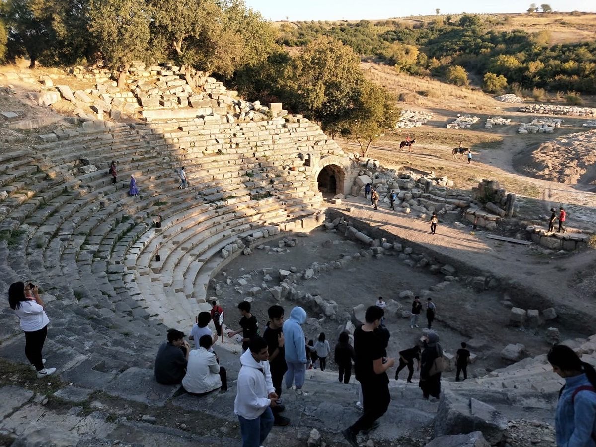 dogakolejiadana's tweet photo. Hititlerin İzinde  Karatepe Arslantaş Açık Hava Müzesi ve Kastabala Antik Kenti Gezimiz... 

Lise Tarih Kulübümüz ve 
t-MBA Liderlik Akademisi’nin organize ettiği kültür gezimizde öğrencilerimiz hem eğlendi hem tarihin izlerini takip ederek öğrendi. 

@drhalilgursoy @kekilli_h https://t.co/LqiFXGeXyv