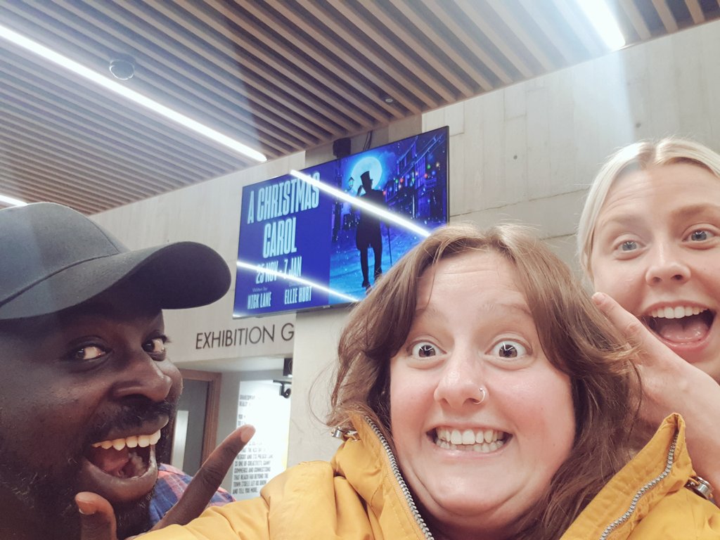 grace_goulding_'s tweet photo. We're in!!!!
A Christmas Carol day 2 @ShakespeareNP
Director- @elliehurt
Sound designer- @AcquahMan
Movement director #BIGFACES https://t.co/dowaiTRba0
