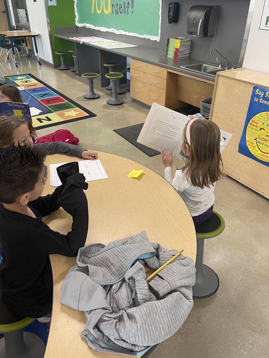 Students teaching students. What’s better than that? Love their collaboration. <a href="/FabraElem/">Fabra Elementary School</a>  <a href="/BoerneISD/">Boerne ISD</a>