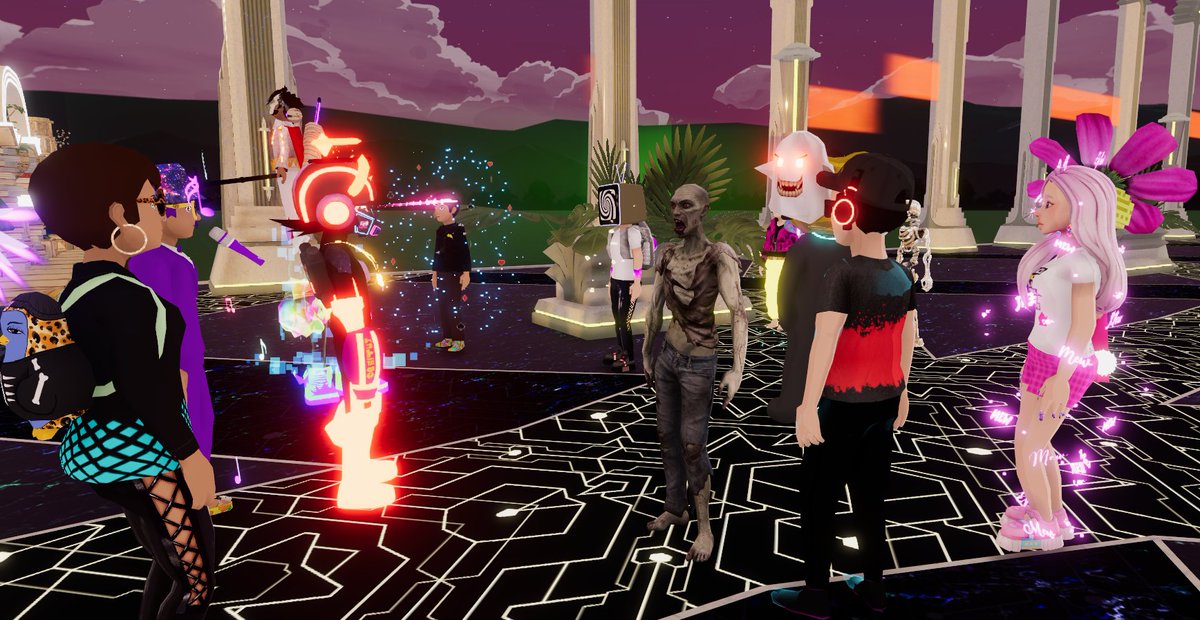 AwedJob's tweet photo. Next we followed @BillyTeacoin to the Art Walk which was part of the #MetaverseArtWeek a couple months back. It was a fun place to run about. While there we were joined by some more adventurers: @isamazing_isa @NyankeeDCL and @osbvmt 
3/🧵 https://t.co/4uRHG5L14I