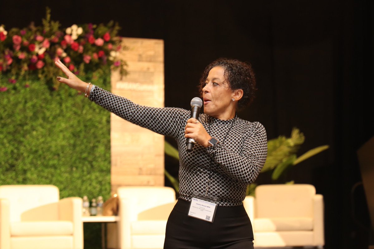 MarchofDimes's tweet photo. This morning @ROOTTRJ presented at the #MBANsummit on innovations in perinatal support. #IgnitingImpactTogether https://t.co/I20etHeriR