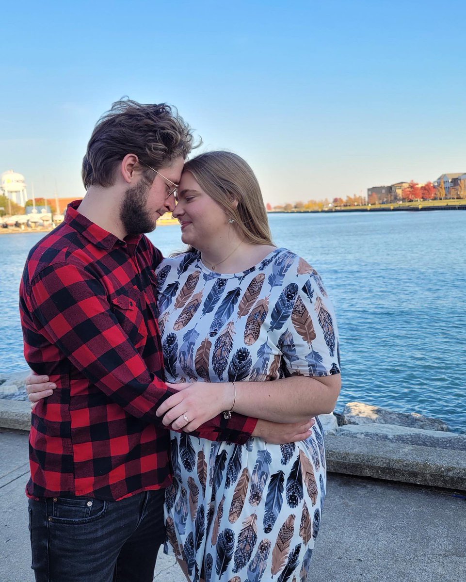 abbysheahan's tweet photo. Coming soon to a state near you Summer 2023 ~ Thanks @hinge 😉💍 https://t.co/r8WLifJtN3