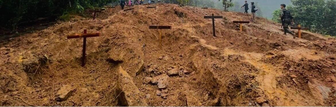 Sadness &amp; anger as #Kachin victims of the #Myanmar military junta's war crime, the aerial bombing of the #Hpakant concert, are buried on a hillside. Justice for these victims requires a global arms embargo &amp; sanctions against the SAC junta! 

#WhatsHappeninginMyanmar #SaveMyanmar